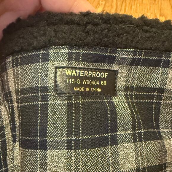 Cole Haan Yonkers Waterproof Boot II Black Suede with Shearling Size 6 - Picture 11 of 13